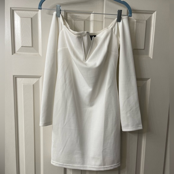 Lulu’s Off Shoulder Wedding Dress - Picture 2 of 4